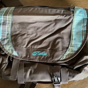 Dakine laptop messenger bag